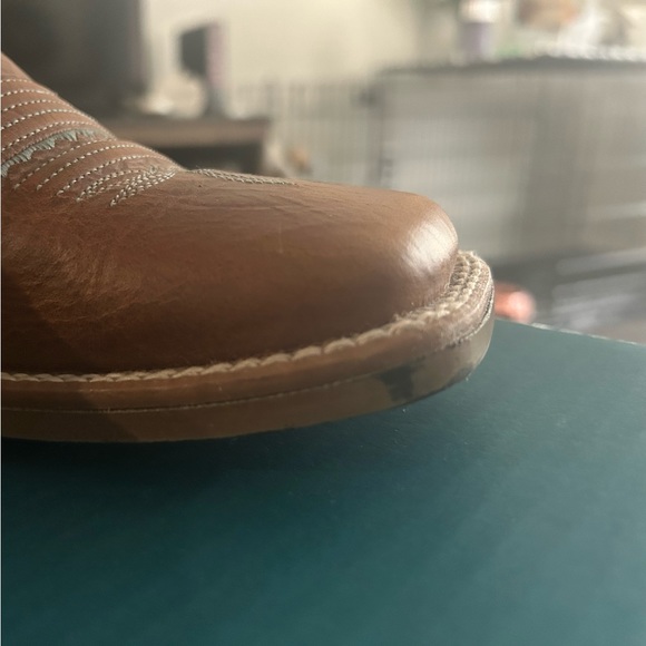 Ariat Women Boots - Picture 6 of 8